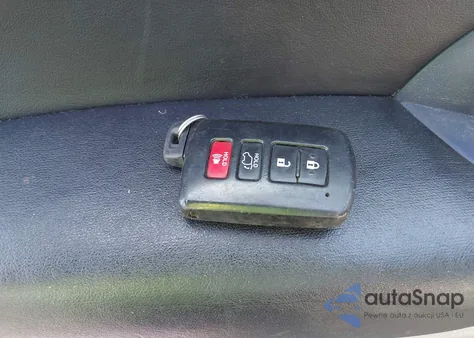 2017 Toyota Highlander Xle z USA, uszkodzony, nr VIN 5TDKZRFH3HS514241